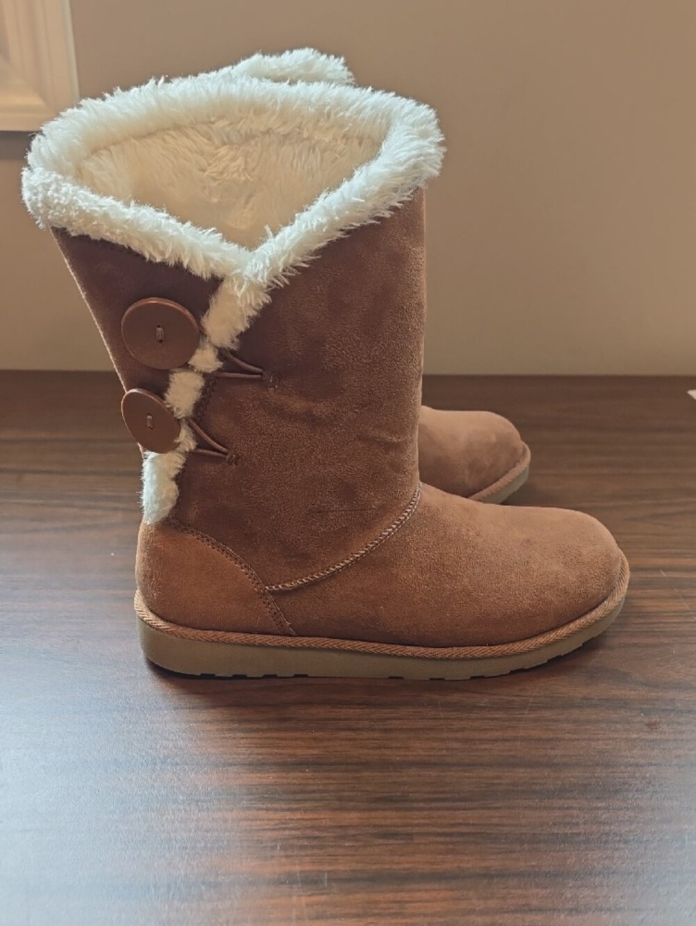 SO Women's Brown Faux-Shearling Button Winter Boots - Picture 3 of 10
